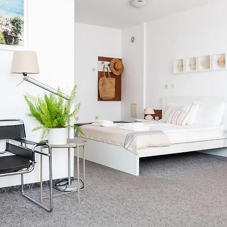 Sea House Afrodita Ii 호텔 *